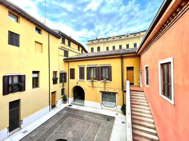 Domus Verona - Ampia Moderna Casa Su 2 Piani Nel Cuore Di Βερόνα Εξωτερικό φωτογραφία